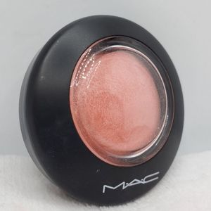 MAC Cosmetics Mineralize Blush shade New Romance